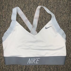 Nike indy bra